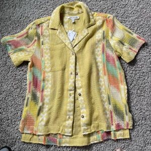 UO Orlando Textured Souvenir Button-Down Top